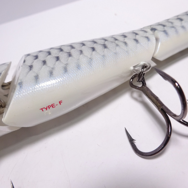 ジョインテッドクロー263F FAINT GLOW SHAD